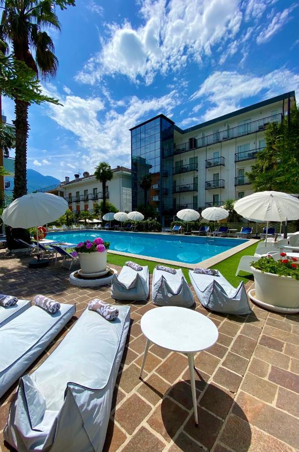Hotel La Perla 리바 델 이탈리아 베로나 외부 사진
