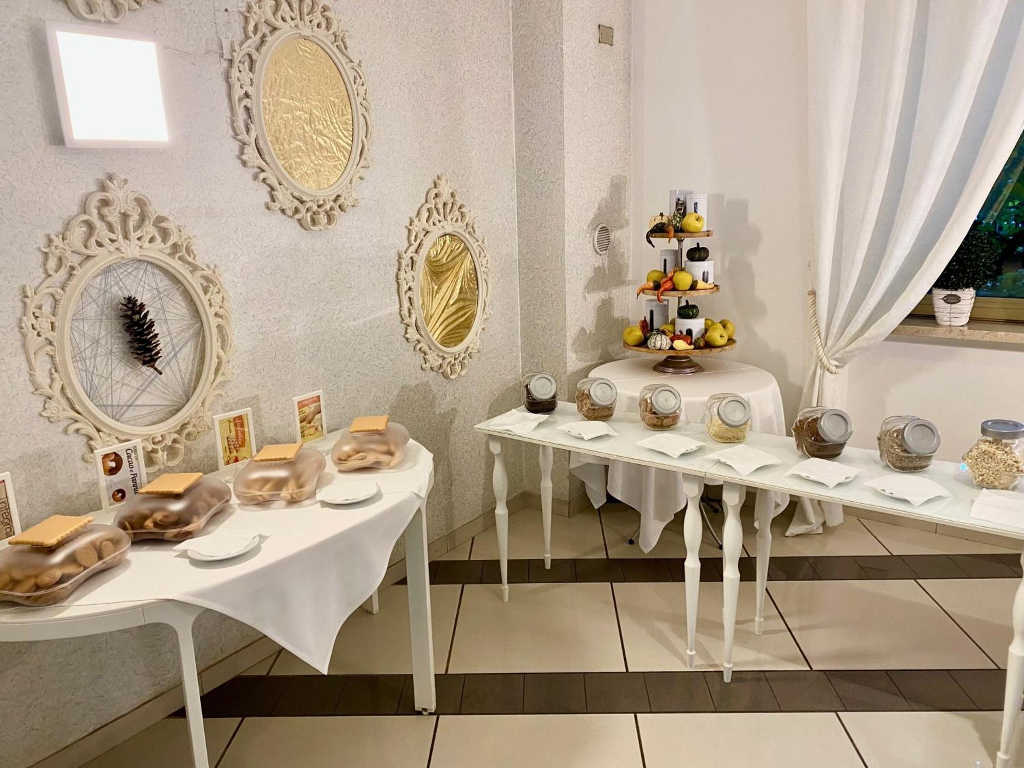 Hotel La Perla 리바 델 이탈리아 베로나 외부 사진