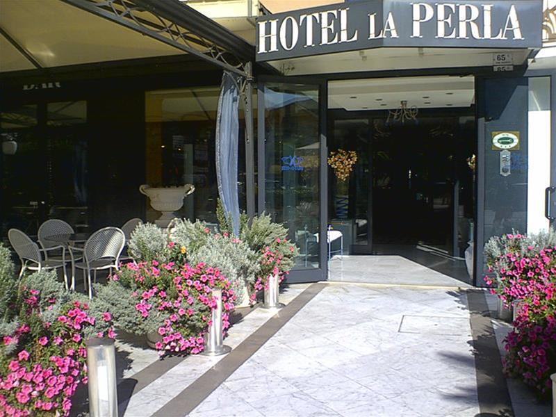 Hotel La Perla 리바 델 이탈리아 베로나 외부 사진